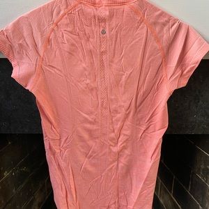 Lululemon run T-shirt